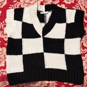 Zara V-Neck Black and White womans v neck VEST Sweater